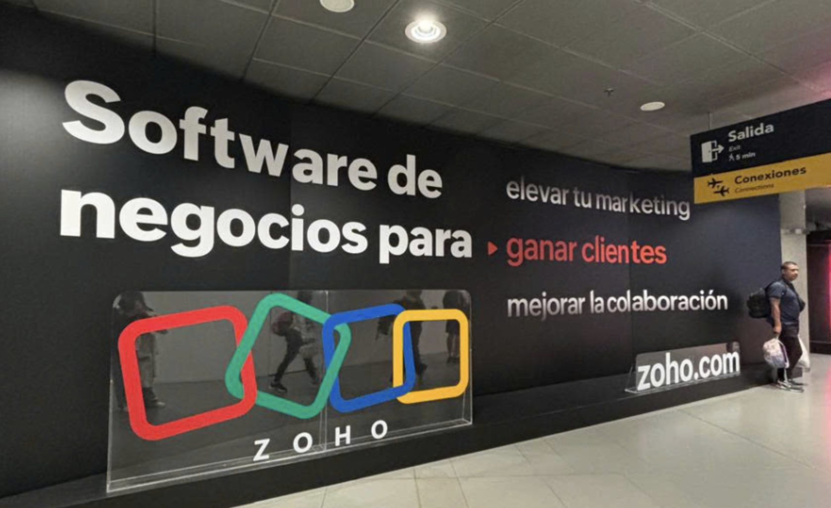 Zoho’s Expansion into Colombia: A Case Study in Outdoor Advertising Success